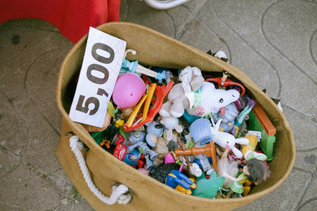 discount toys shopping cart kids happy