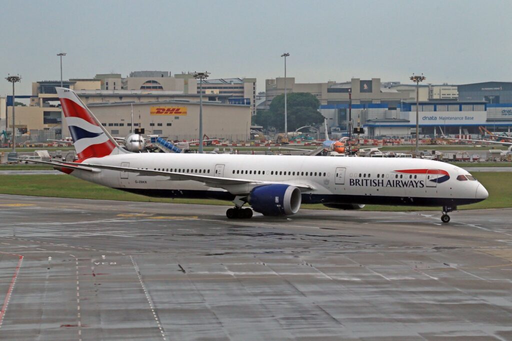 British Airways airplane emergency landing