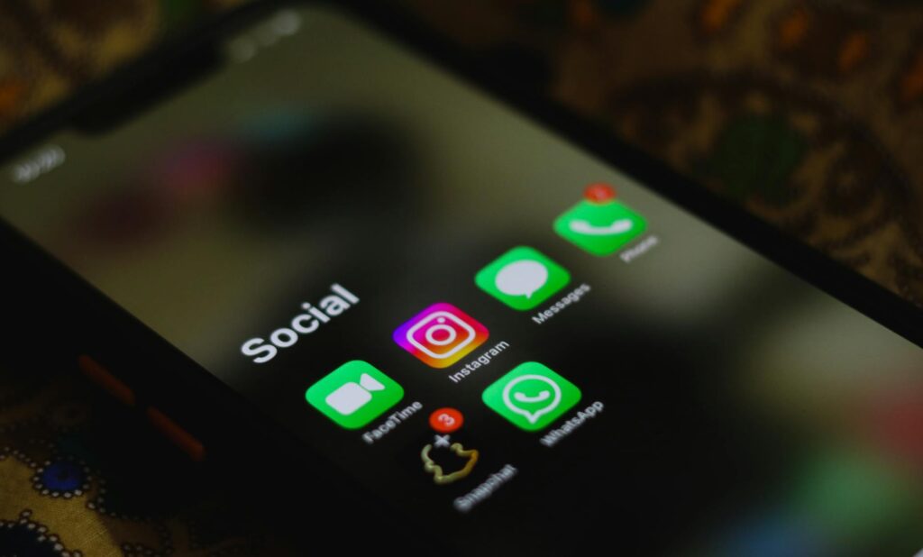 digital communication etiquette
