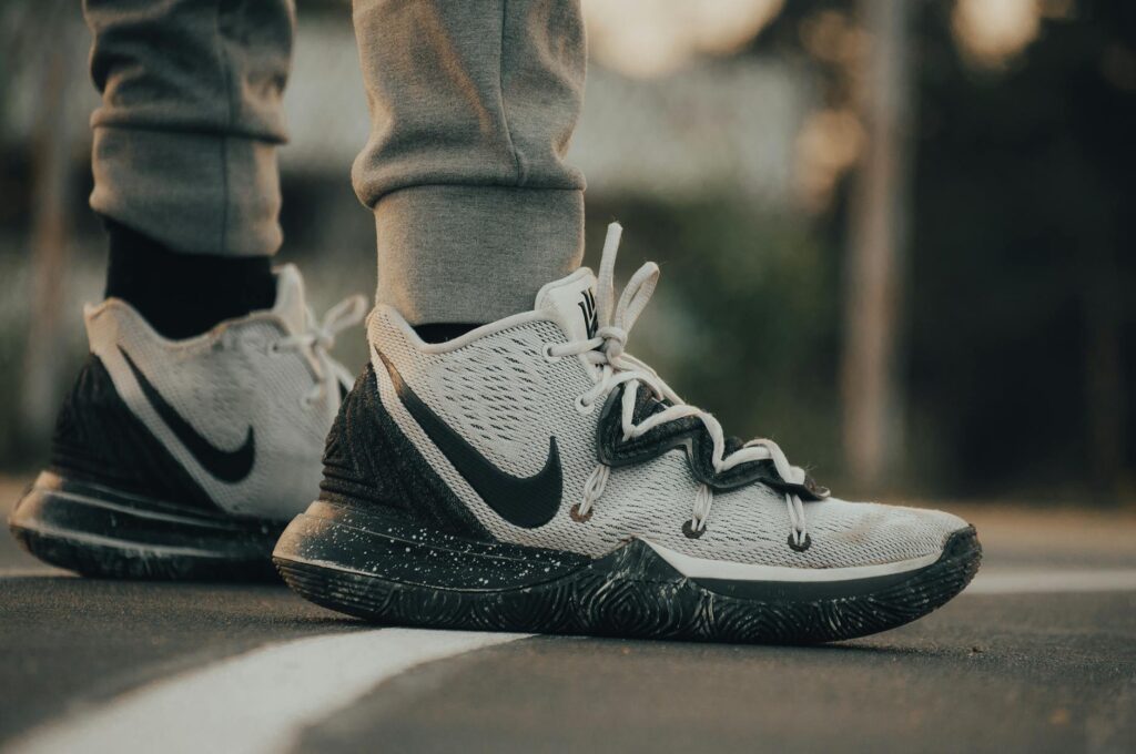 nike tracksuits women